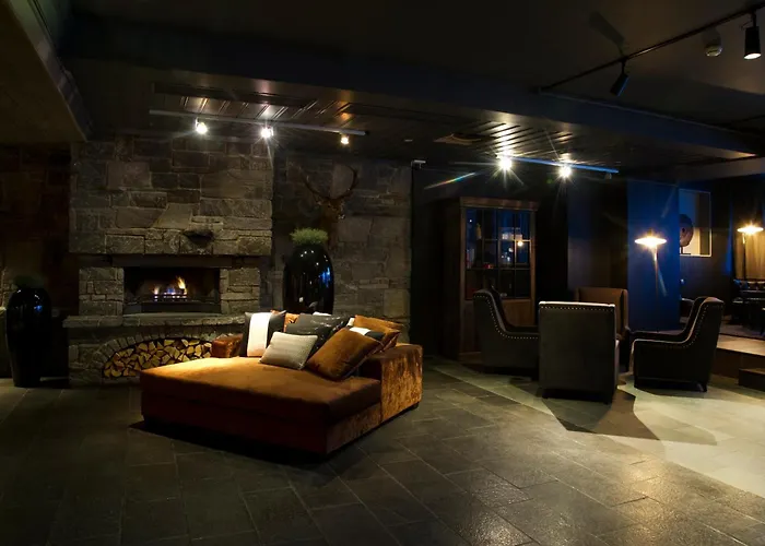 Highland Lodge